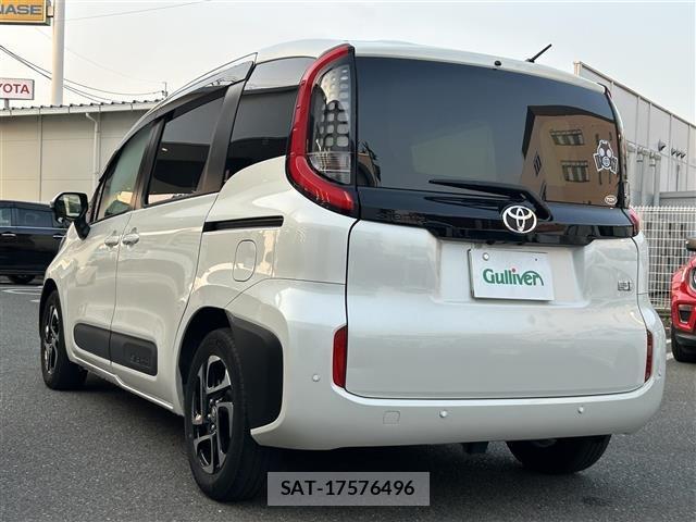 Toyota SIENTA 2023 8671945-13