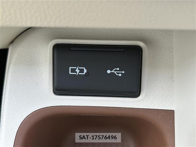 Toyota SIENTA 2023 8671945-7
