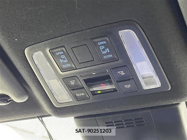Toyota NOAH 2023 8706422-11