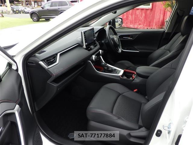 Toyota RAV4 2021 8709534-23
