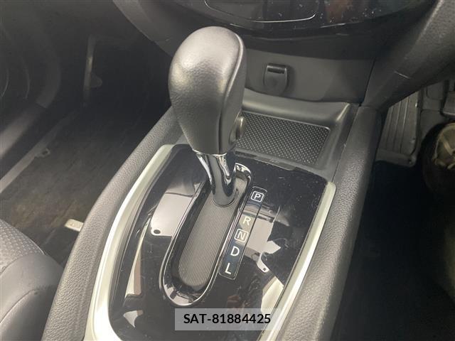 Nissan X-TRAIL 2013 8930032-22