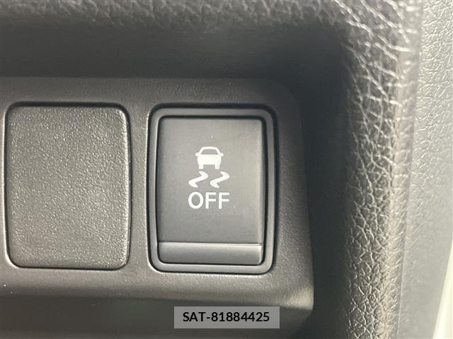 Nissan X-TRAIL 2013 8930032-6