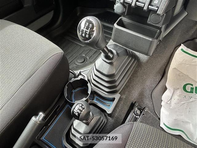 Suzuki JIMNY SIERRA 2023 8917635-8