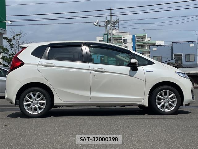 Honda FIT 2014 8722624-21
