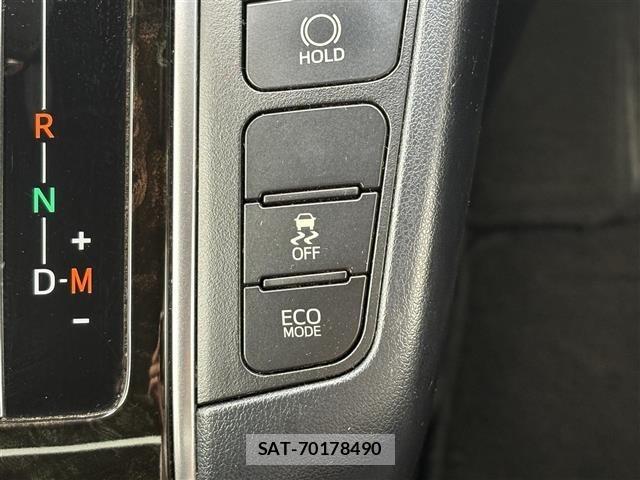 Toyota VELLFIRE 2016 8716620-2