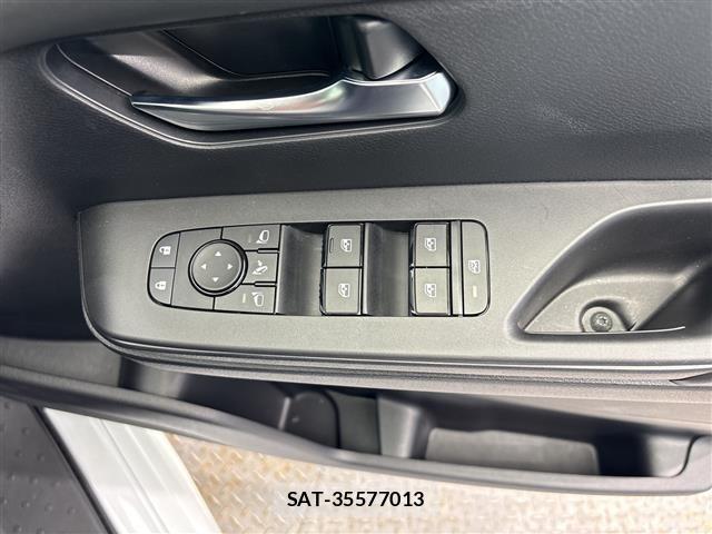 Nissan SERENA 2025 8672321-3