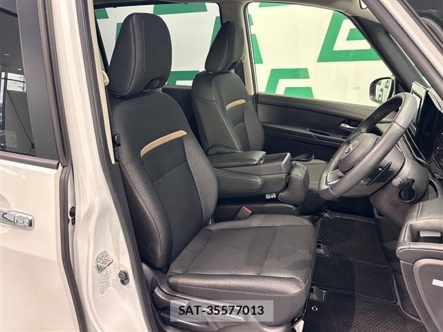 Nissan SERENA 2025 8672321-4