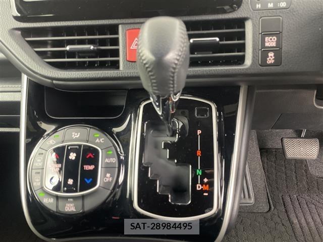 Toyota ESQUIRE 2018 8716780-9