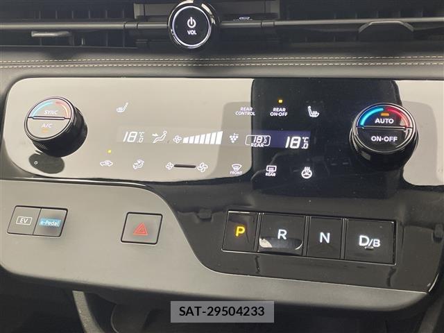 Nissan SERENA 2024 8672322-3
