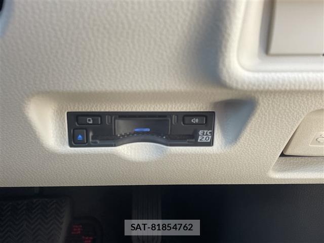 Toyota SIENTA 2025 8671960-1