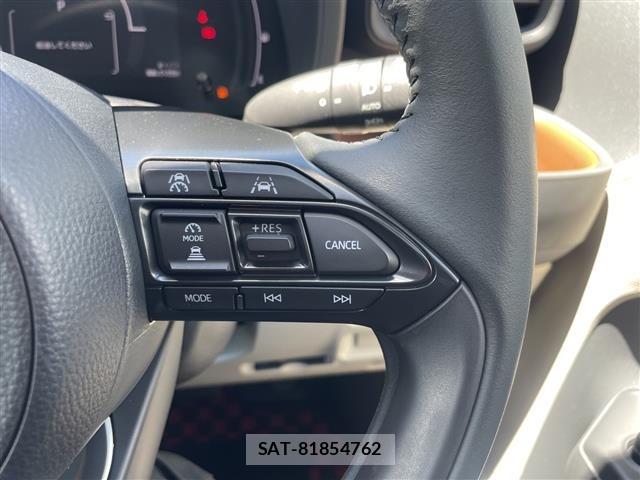 Toyota SIENTA 2025 8671960-8