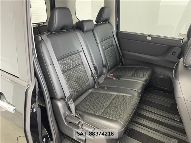 Nissan SERENA 2023 8672326-2