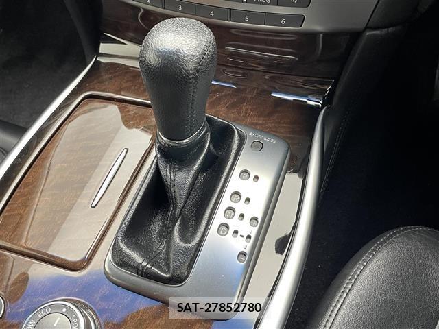 Nissan FUGA 2011 8909606-12