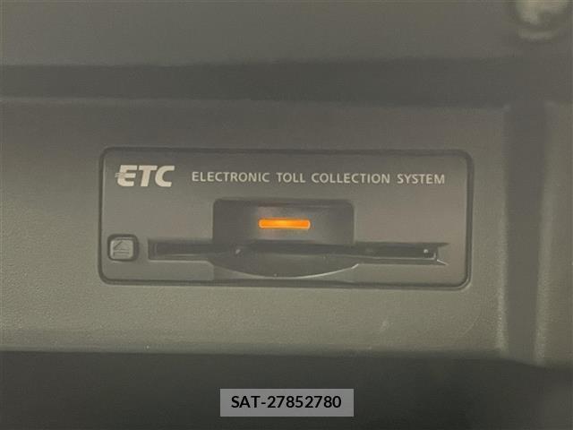 Nissan FUGA 2011 8909606-19