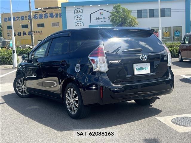 Toyota PRIUS 2016 8710319-13