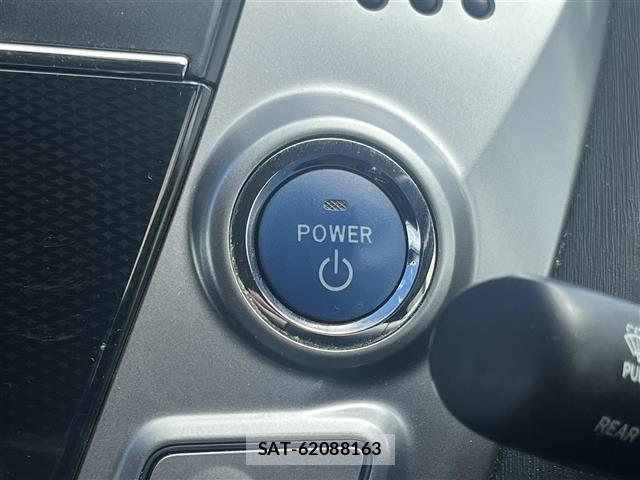 Toyota PRIUS 2016 8710319-15