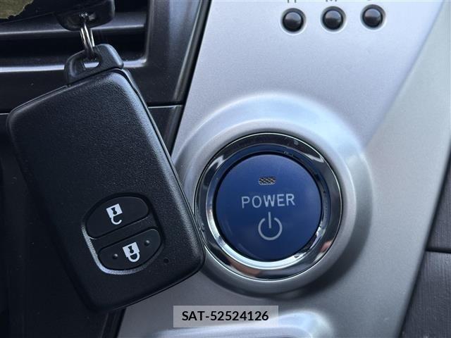 Toyota PRIUS 2011 8710320-13
