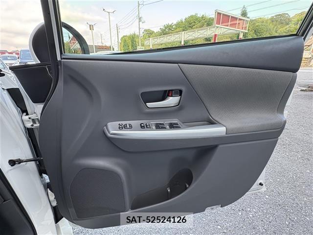 Toyota PRIUS 2011 8710320-23