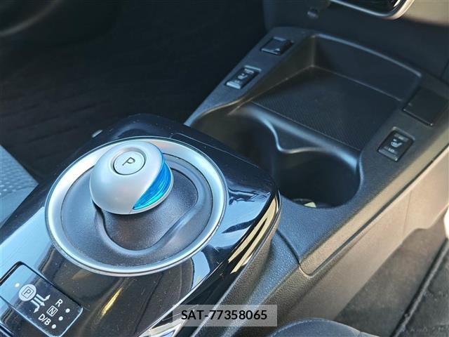 Nissan LEAF 2014 8748186-2