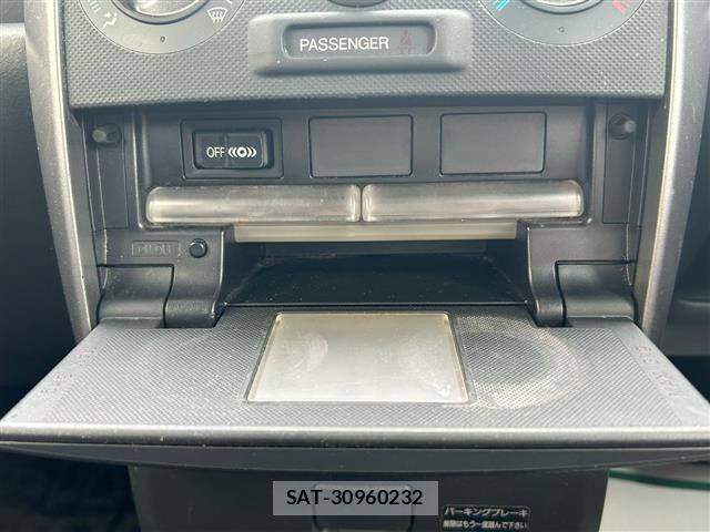 Toyota BB 2003 8722434-11