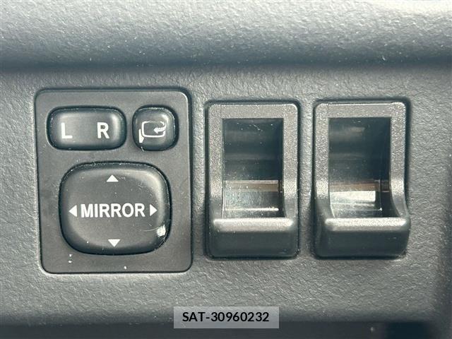 Toyota BB 2003 8722434-20