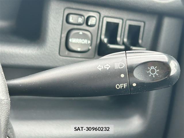 Toyota BB 2003 8722434-7