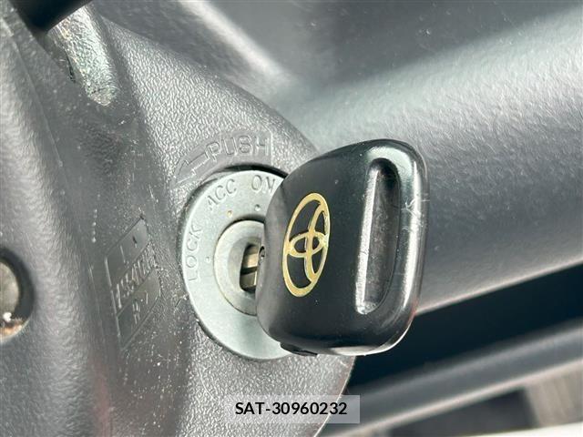 Toyota BB 2003 8722434-8