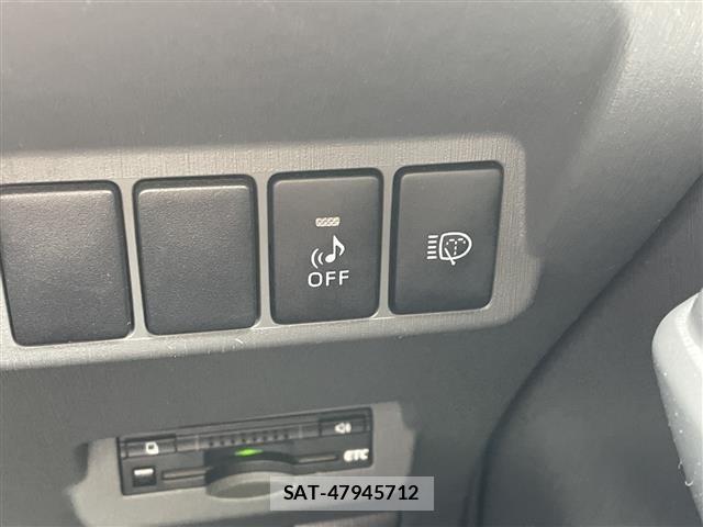 Toyota PRIUS 2011 8938701-9