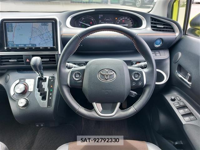 Toyota SIENTA 2022 8671986-8