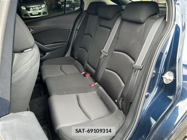 Mazda AXELA 2015 8719005-22
