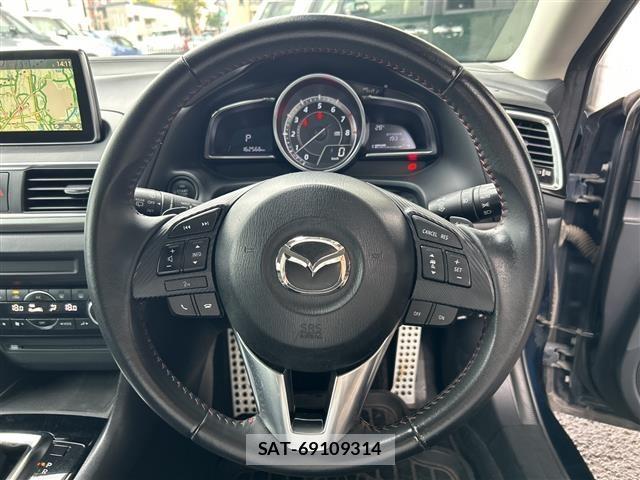 Mazda AXELA 2015 8719005-6