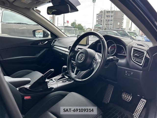 Mazda AXELA 2015 8719005-9