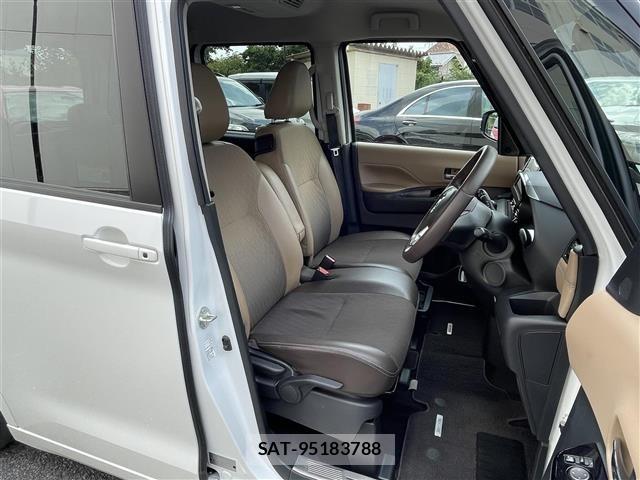 Nissan ROOX 2020 8724023-9