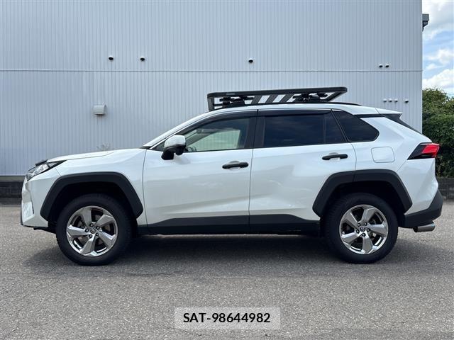 Toyota RAV4 2019 8709538-17
