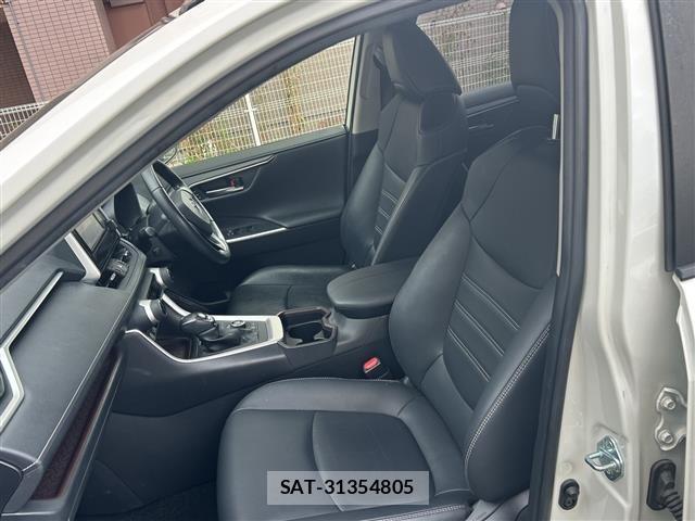 Toyota RAV4 2020 8709539-10