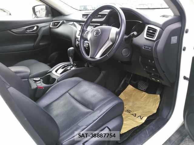 Nissan X-TRAIL 2016 8926095-3