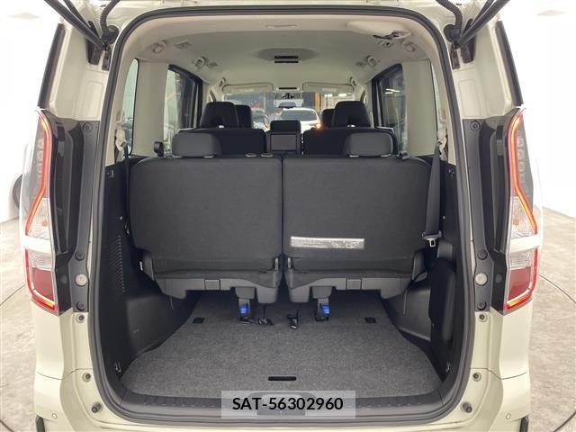 Nissan SERENA 2022 8672339-20