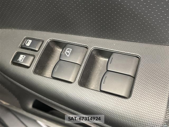 Nissan NOTE 2012 8913631-10