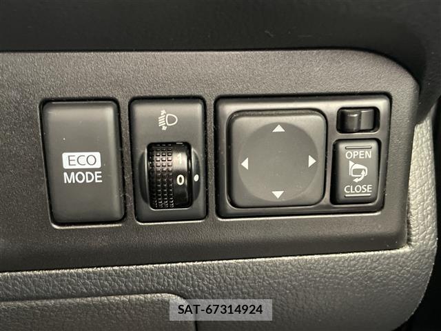 Nissan NOTE 2012 8913631-7
