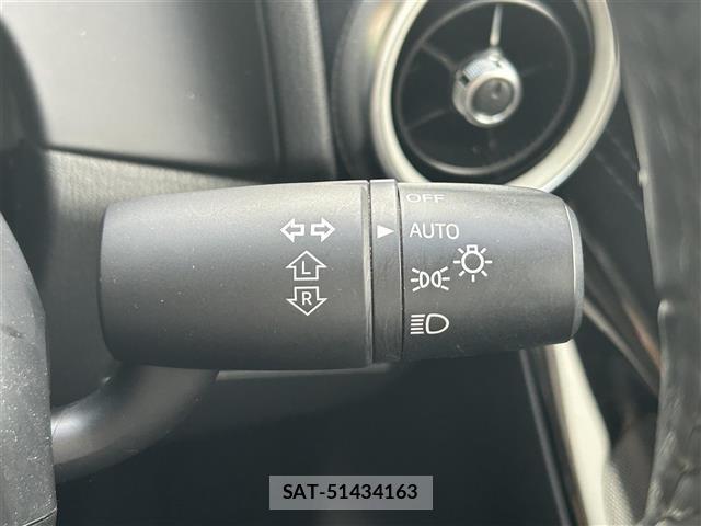 Mazda MAZDA2 2019 8710955-6