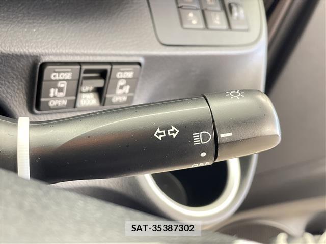 Toyota SIENTA 2021 8671987-11