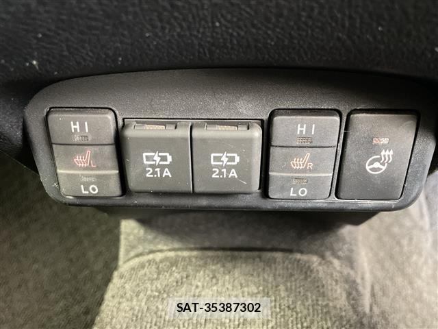 Toyota SIENTA 2021 8671987-12
