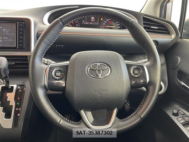 Toyota SIENTA 2021 8671987-7