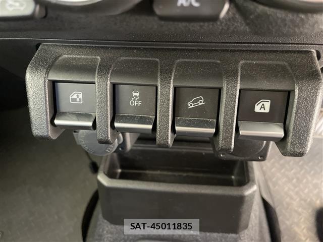 Suzuki JIMNY 2022 8933120-2