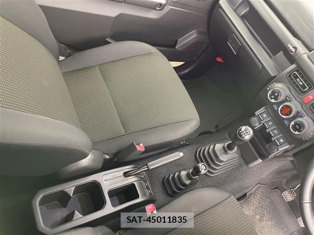 Suzuki JIMNY 2022 8933120-6