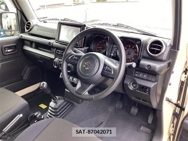 Suzuki JIMNY 2023 8933121-24