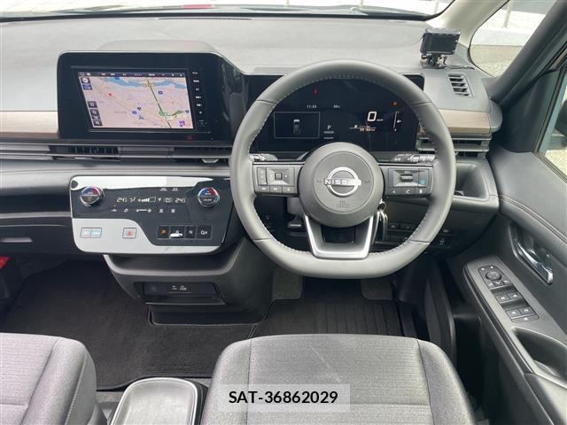 Nissan SERENA 2023 8672345-16