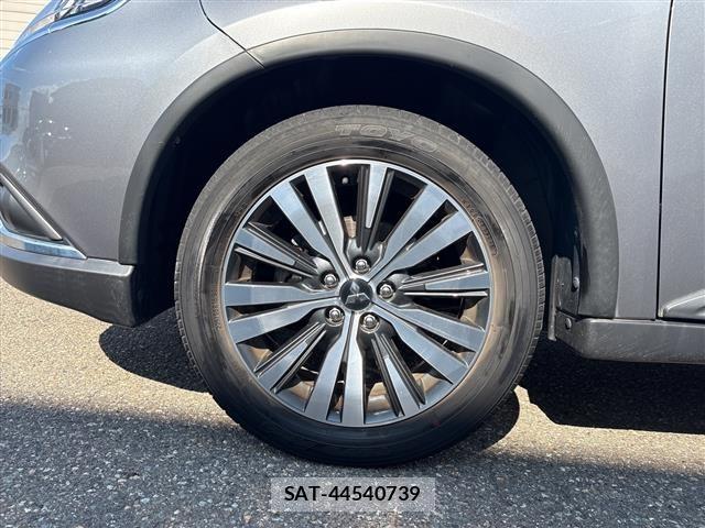 Mitsubishi OUTLANDER 2019 8931803-10