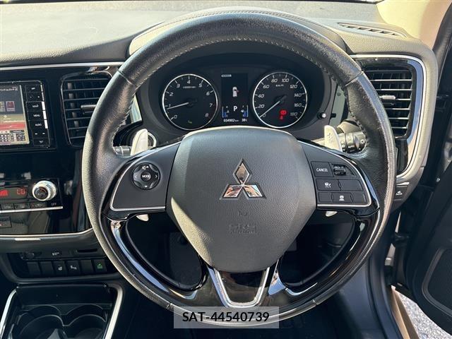 Mitsubishi OUTLANDER 2019 8931803-12