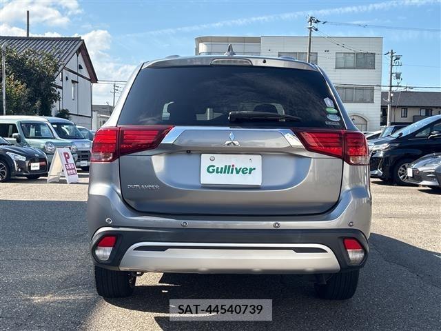 Mitsubishi OUTLANDER 2019 8931803-16